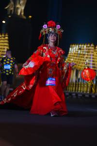 BIB: 2189
                            <button type="button" onclick="openModal(21048166)" class="btn btn-primary btn-sm float-right btn-popup" data-toggle="modal" data-target=".modal-high-quality">
                        <i class="fas fa-shopping-cart"></i> Add to Cart
                    </button>
                                            <button type="button" onclick="isThisMe(21048166, true)" class="btn btn-success btn-sm float-right btn-popup btn-isme hidden" data-toggle="tooltip" data-placement="bottom" title="นี่คือรูปของคุณใช่ไหม คลิกที่นี่เพื่อเอาเข้าอัลบั้ม">
                        <i class="fas fa-plus"></i> Add to album
                    </button>
                    <button type="button" onclick="isThisMe(21048166, false)" class="btn btn-warning btn-sm float-right btn-popup btn-isnotme hidden">
                        <i class="fas fa-ban"></i> Remove from album
                    </button>